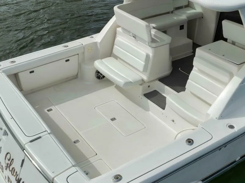 Slide: The Image of Tiara 38 Open 2004 - 9