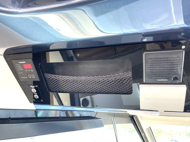 Slide: The Image of Scout 530 LXF 2020 - 17