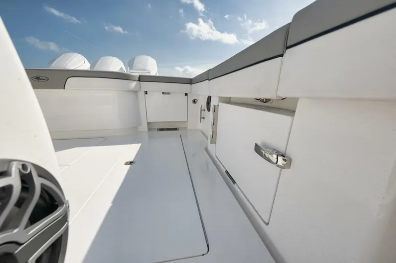 Slide: The Image of Valhalla Boatworks V-46 2023 - 15