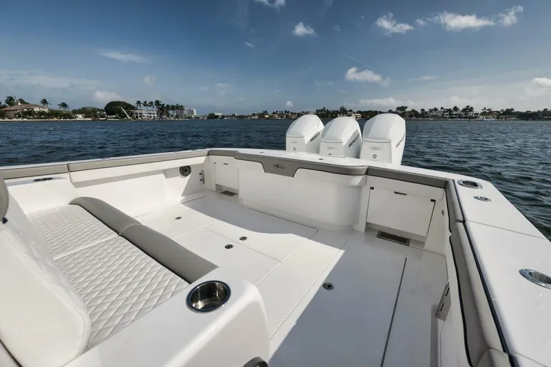 Slide: The Image of Valhalla Boatworks V-46 2023 - 8