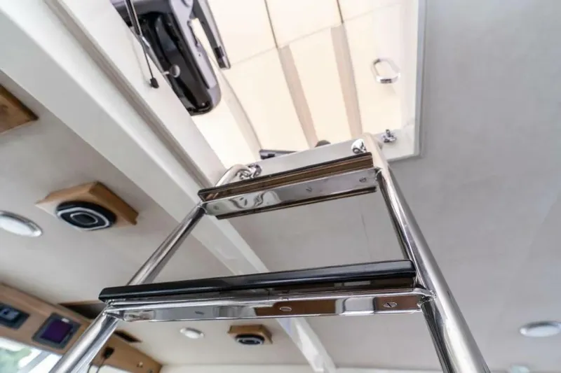Slide: The Image of Bertram 58 Flybridge Motor Yacht 1986 - 40