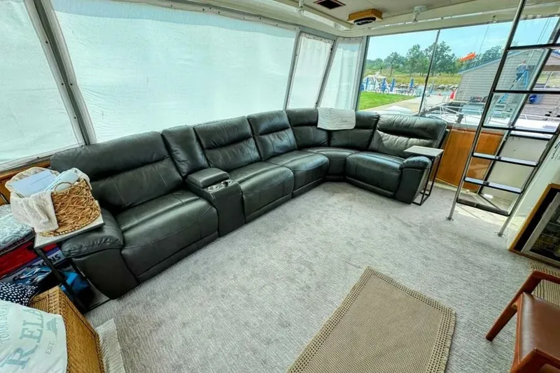 Slide: The Image of Bertram 58 Flybridge Motor Yacht 1986 - 42