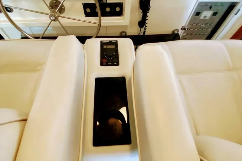 Slide: The Image of Bertram 58 Flybridge Motor Yacht 1986 - 52