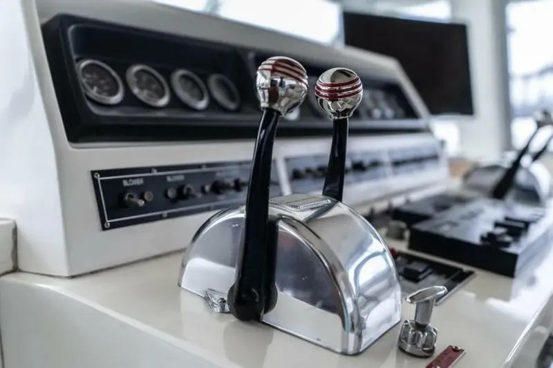 Slide: The Image of Bertram 58 Flybridge Motor Yacht 1986 - 58
