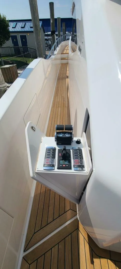 Slide: The Image of Viking 75 Motor Yacht 2022 - 15