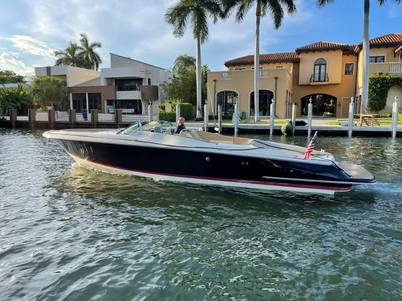 Slide: The Image of Chris-Craft Launch 32RJ 2015 - 4
