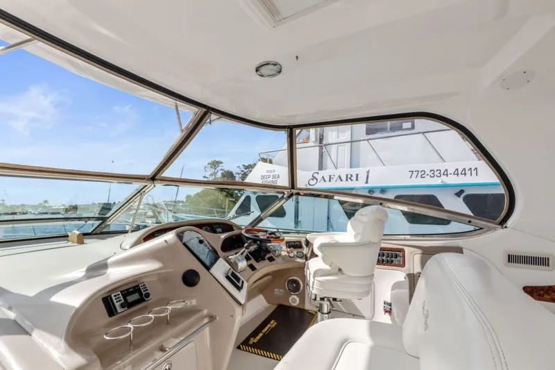 Slide: The Image of Sea Ray 550 Sundancer 2002 - 10