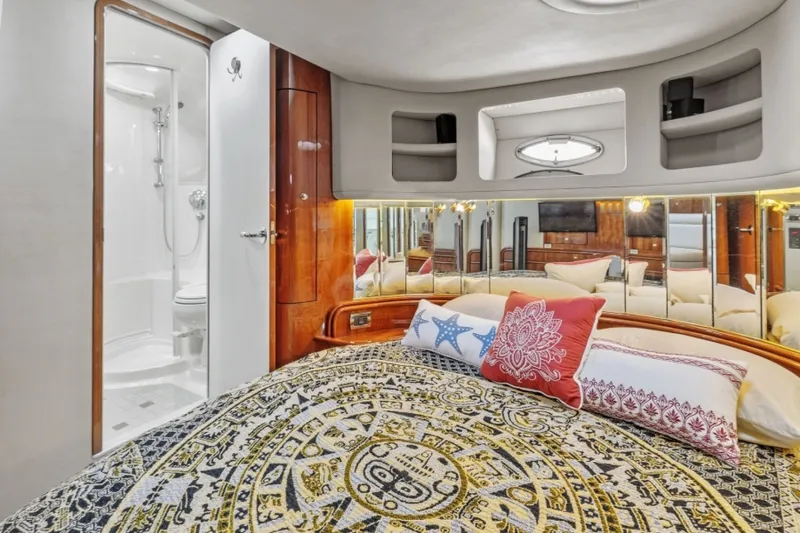 Slide: The Image of Sea Ray 550 Sundancer 2002 - 21