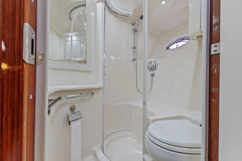 Slide: The Image of Sea Ray 550 Sundancer 2002 - 23