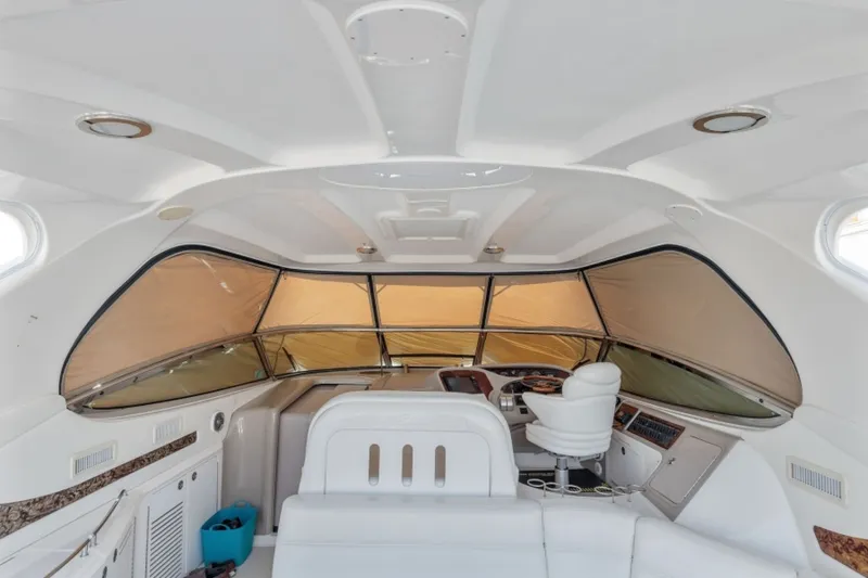 Slide: The Image of Sea Ray 550 Sundancer 2002 - 8