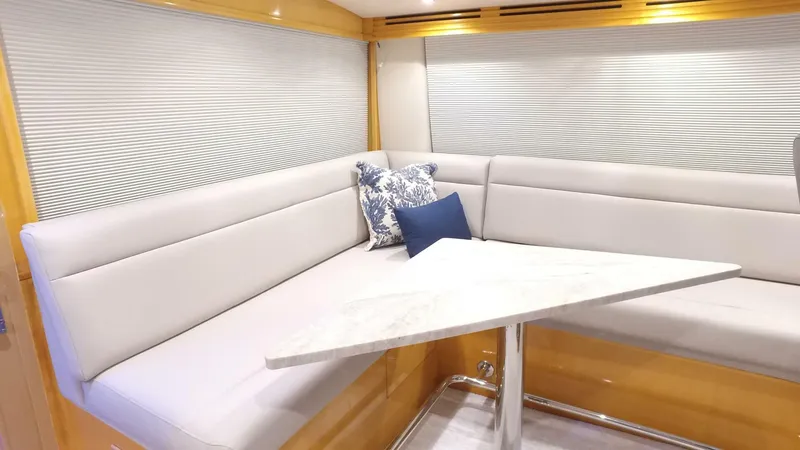 Slide: The Image of Hatteras 68 Convertible 2006 - 20