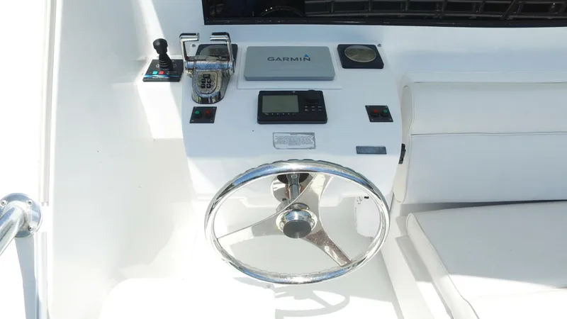 Slide: The Image of Hatteras 68 Convertible 2006 - 23