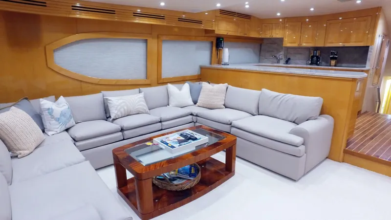 Slide: The Image of Hatteras 68 Convertible 2006 - 3