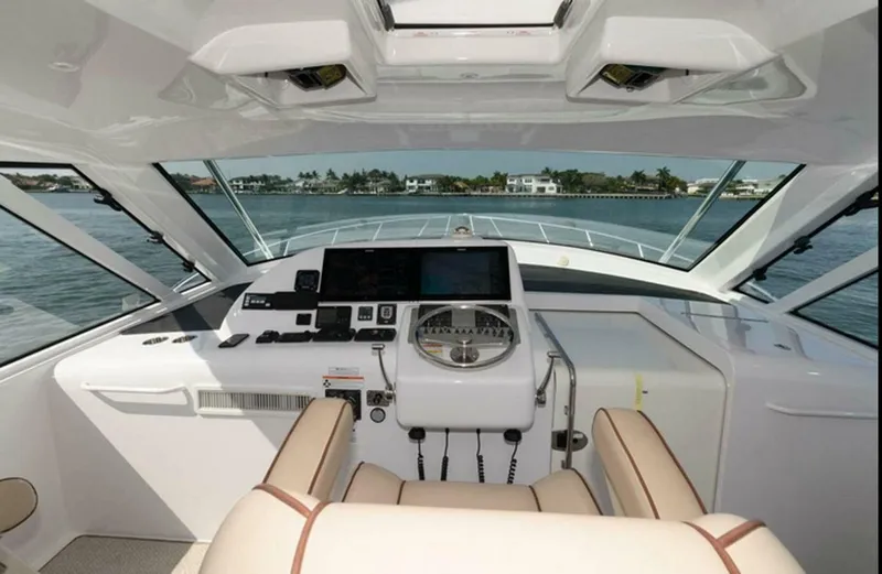 Slide: The Image of Hatteras Express Sportfish 2015 - 13