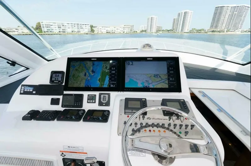 Slide: The Image of Hatteras Express Sportfish 2015 - 15