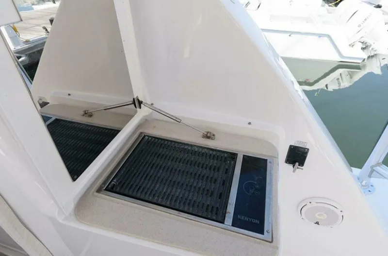 Slide: The Image of Hatteras Express Sportfish 2015 - 19