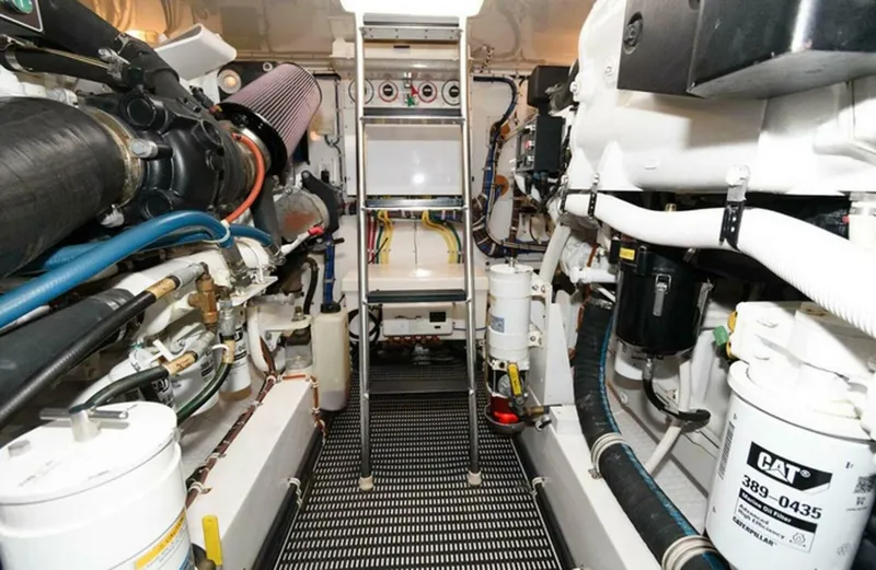 Slide: The Image of Hatteras Express Sportfish 2015 - 29