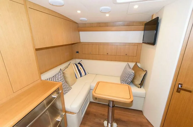 Slide: The Image of Hatteras Express Sportfish 2015 - 7