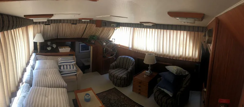 Slide: The Image of Hatteras Motor Yacht 1981 - 10