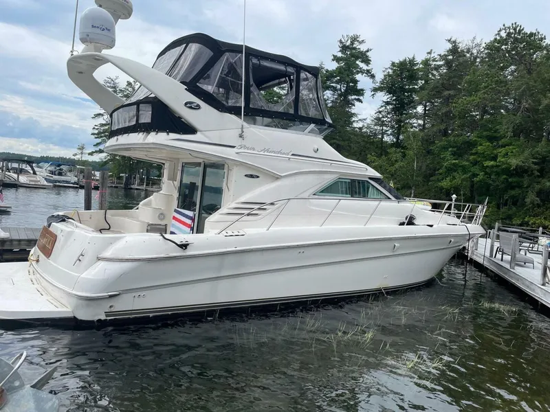 The Image of Sea Ray 400 Sedan Bridge 2003 - 0