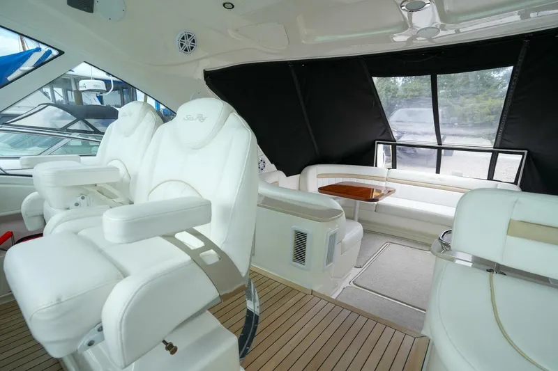 Slide: The Image of Sea Ray 500 Sundancer 2010 - 13