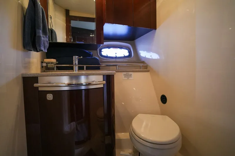 Slide: The Image of Sea Ray 500 Sundancer 2010 - 22
