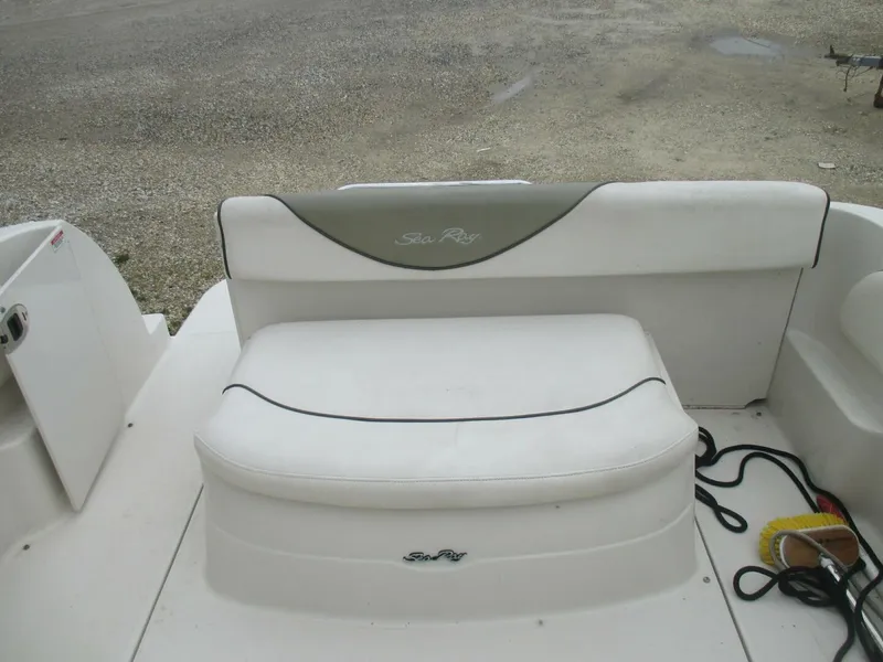 Slide: The Image of Sea Ray 250 Amberjack 2007 - 12