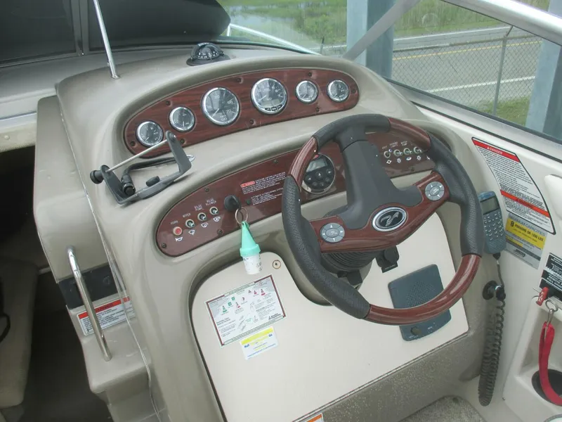 Slide: The Image of Sea Ray 250 Amberjack 2007 - 8