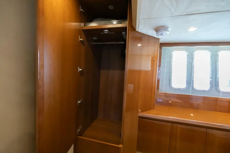 Slide: The Image of Princess 58 Flybridge 2008 - 34