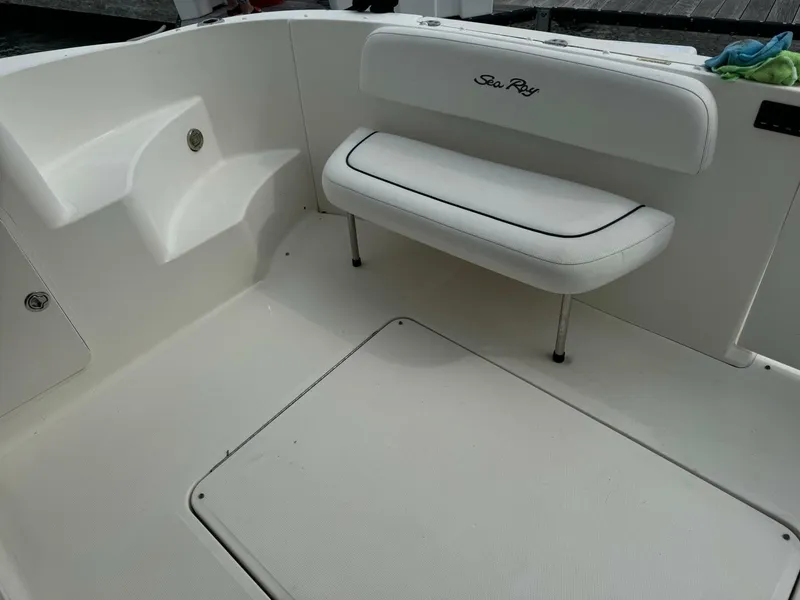 Slide: The Image of Sea Ray Sedan Bridge 2007 - 6