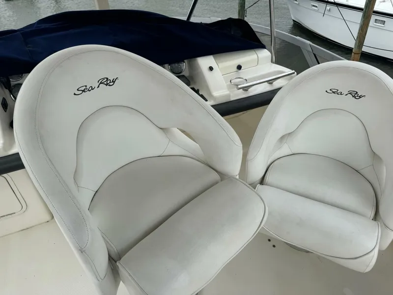 Slide: The Image of Sea Ray Sedan Bridge 2007 - 9