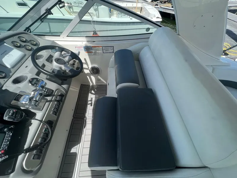Slide: The Image of Cruisers 340 Express 2007 - 12