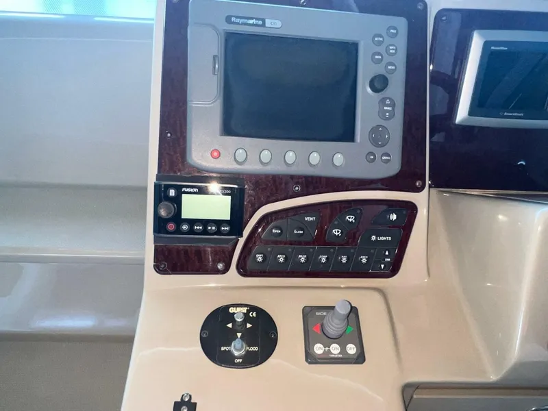 Slide: The Image of Sea Ray 330 Sundancer 2008 - 24