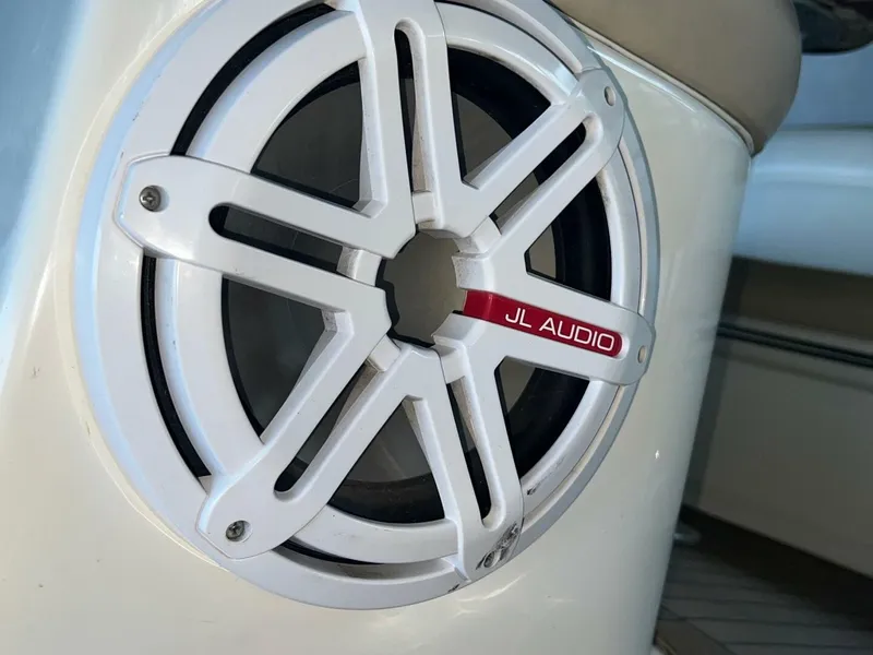 Slide: The Image of Sea Ray 330 Sundancer 2008 - 28