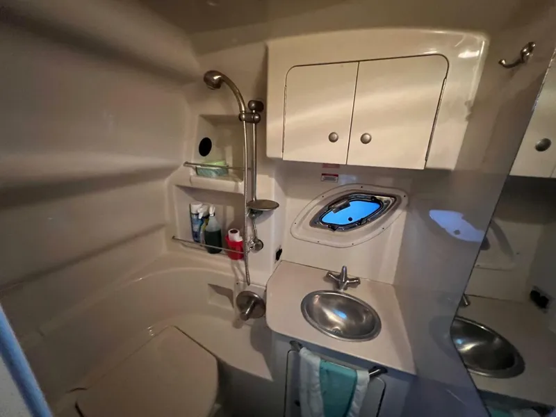 Slide: The Image of Sea Ray 330 Sundancer 2008 - 40