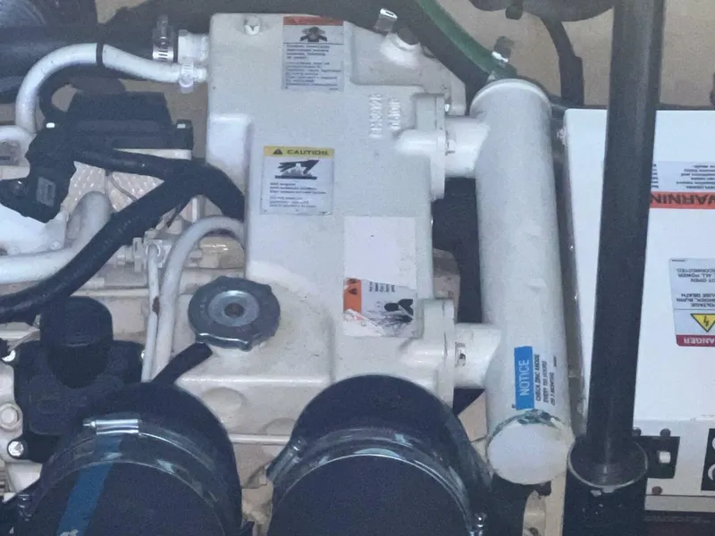 Slide: The Image of Sea Ray 330 Sundancer 2008 - 50