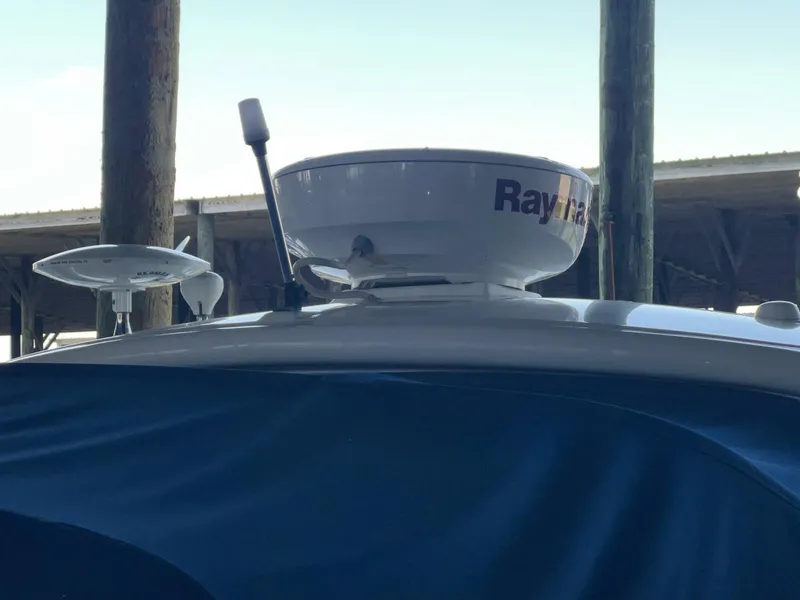 Slide: The Image of Sea Ray 330 Sundancer 2008 - 6