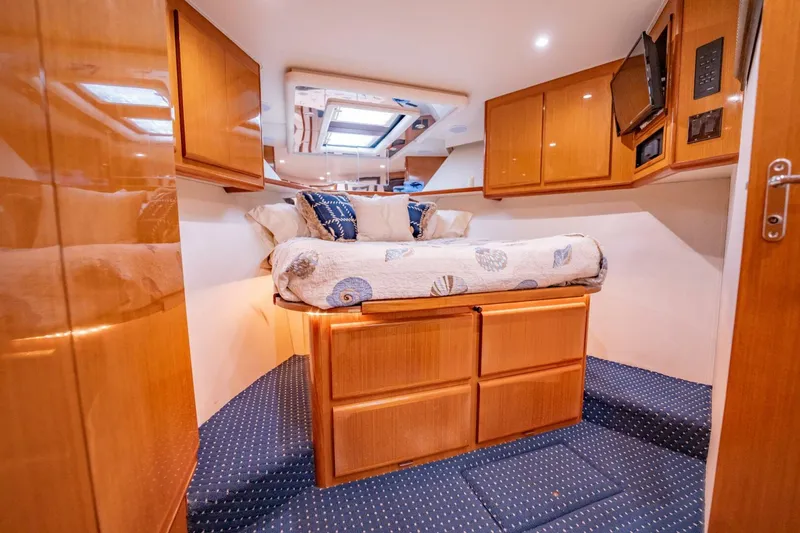 Slide: The Image of Viking 60 Cockpit Sport Yacht 2000 - 21