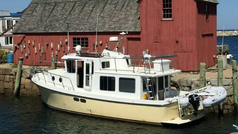 Slide: The Image of American Tug 34 2001 - 2