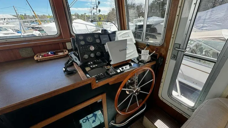Slide: The Image of American Tug 34 2001 - 20