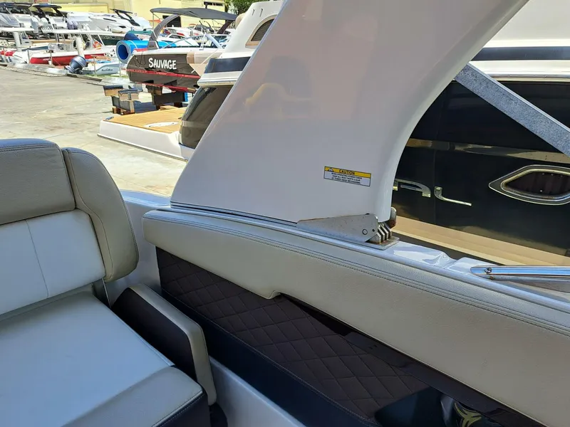 Slide: The Image of Regal 2700 Bowrider 2014 - 27
