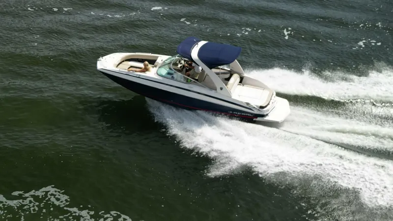Slide: The Image of Regal 2700 Bowrider 2014 - 4