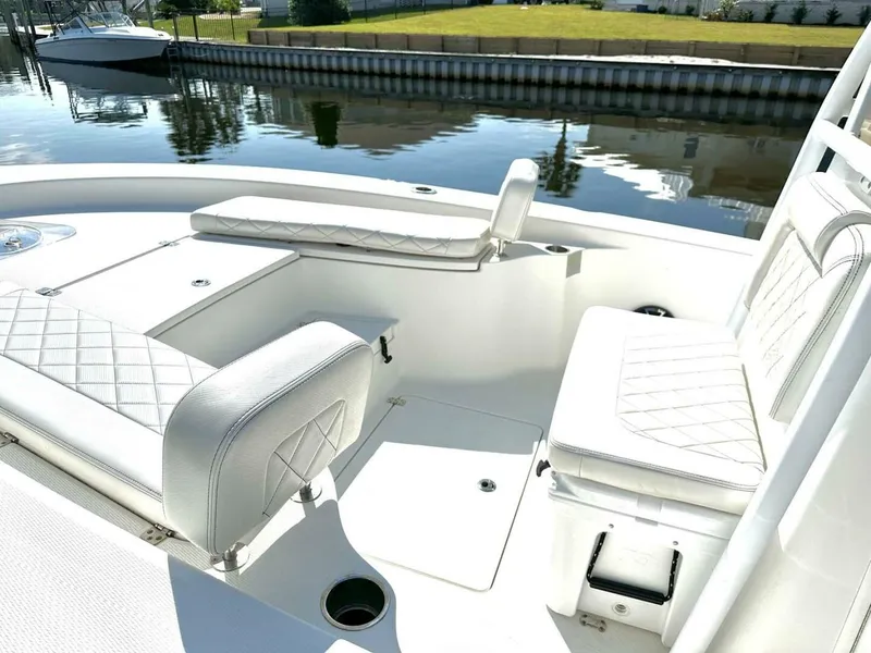 Slide: The Image of Blue Wave 2800 Pure Hybrid 2020 - 17