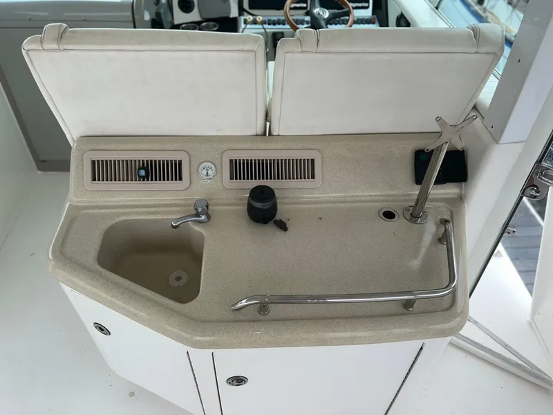 Slide: The Image of Sea Ray 40 MY 2006 - 14