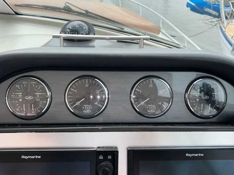 Slide: The Image of Sea Ray 40 MY 2006 - 25