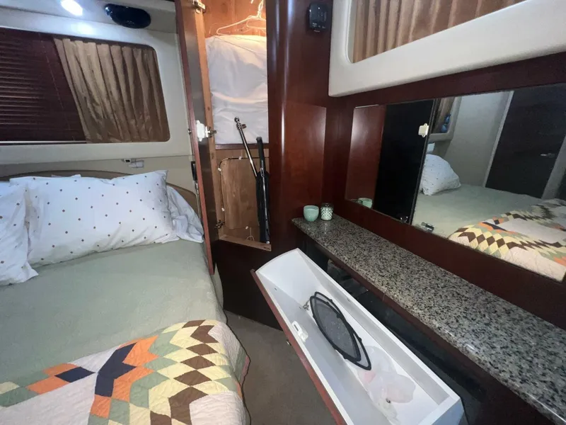 Slide: The Image of Sea Ray 40 MY 2006 - 65