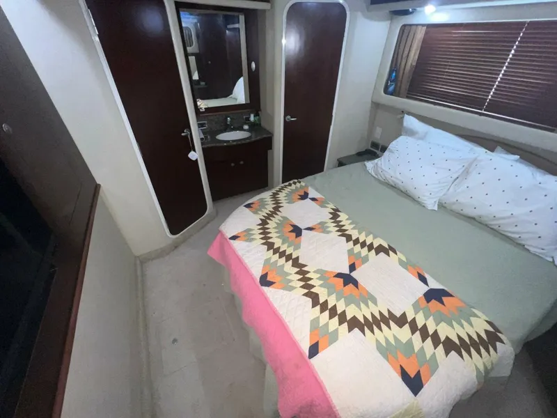 Slide: The Image of Sea Ray 40 MY 2006 - 68
