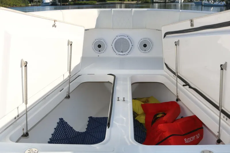 Slide: The Image of Venture 39 Center Console 2008 - 2