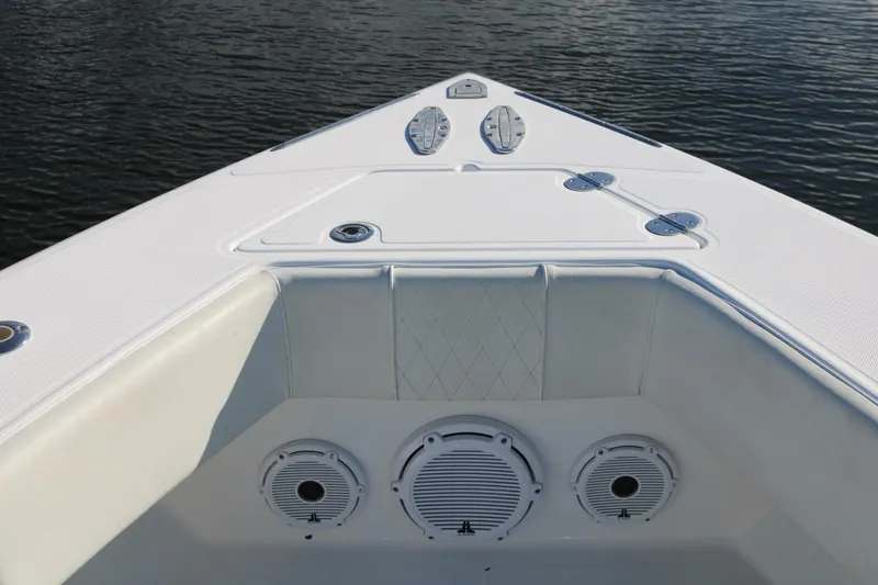 Slide: The Image of Venture 39 Center Console 2008 - 3