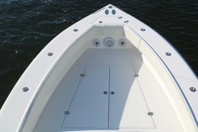 Slide: The Image of Venture 39 Center Console 2008 - 4